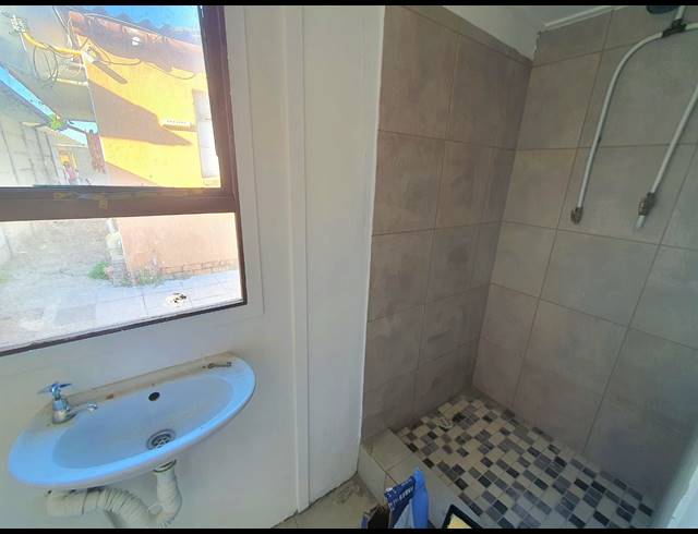 1 BEDROOM APARTMENT TO LET IN VASCO ESTATE